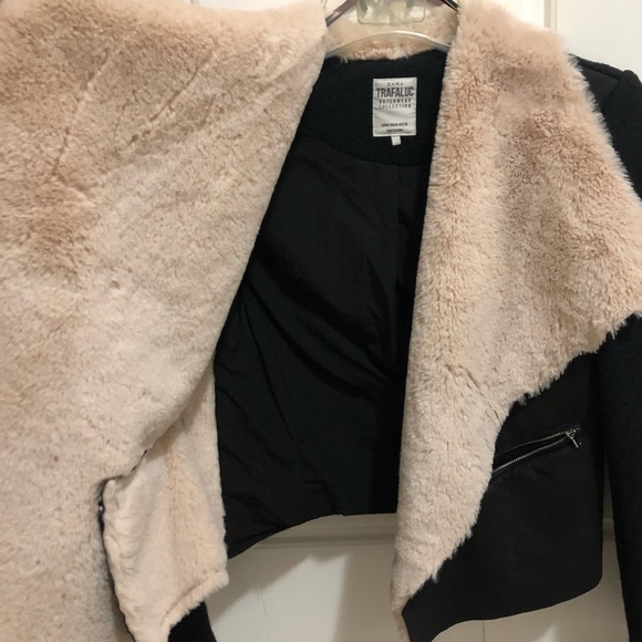 Zara Trafaluc Outerwear Never Worn - Picture 3 of 3